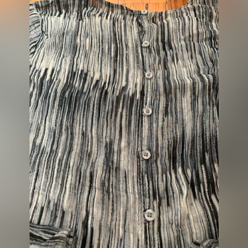 Cloth and Stone Top - Picture 9 of 10
